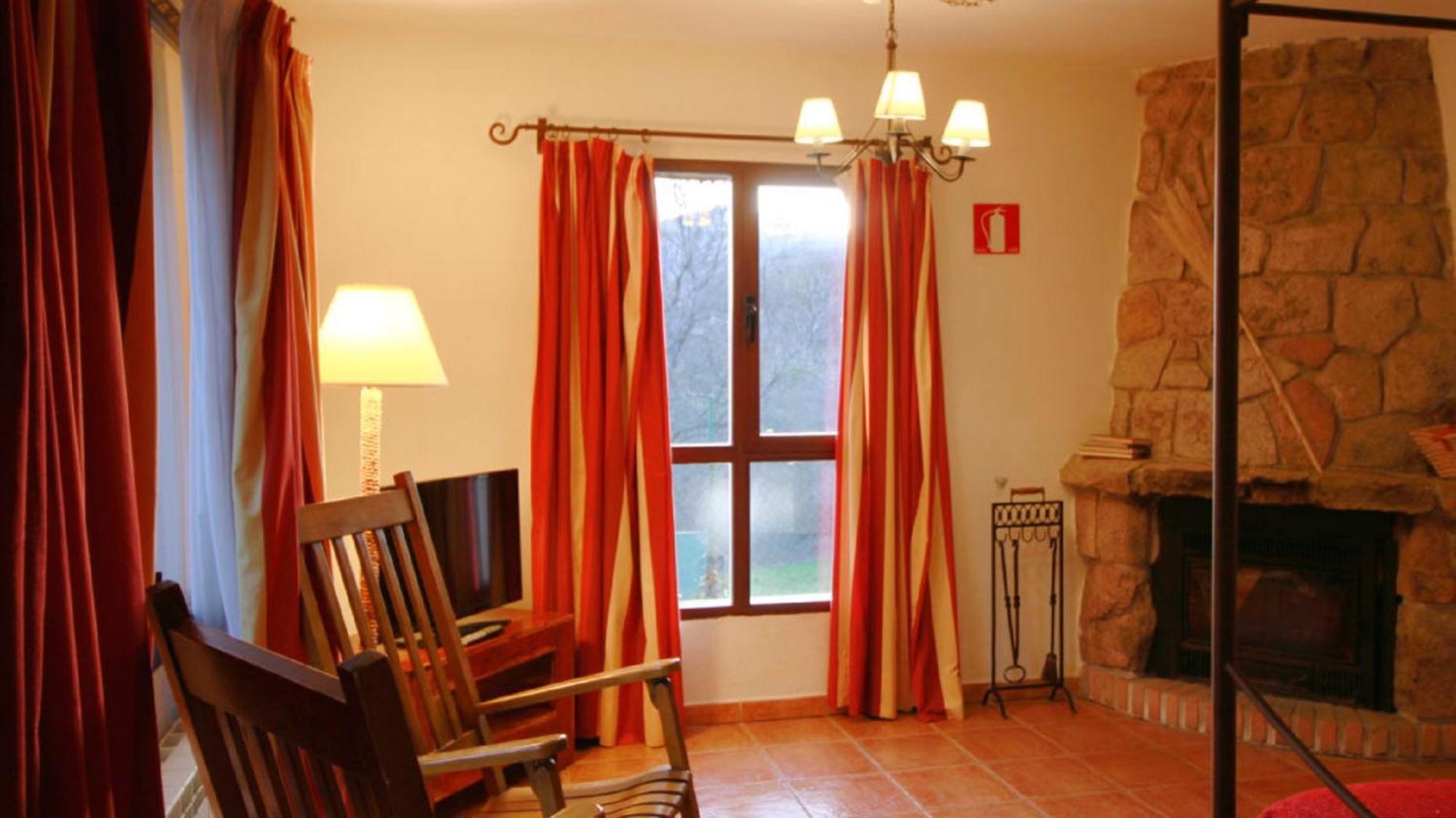 Casona De Navalmedio Ξενοδοχείο Cercedilla Δωμάτιο φωτογραφία